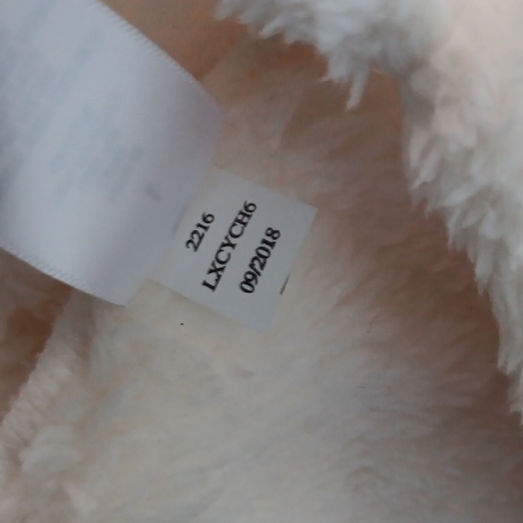 Aeropostale Cozy White Fleece Hoodie. - Picture 10 of 11